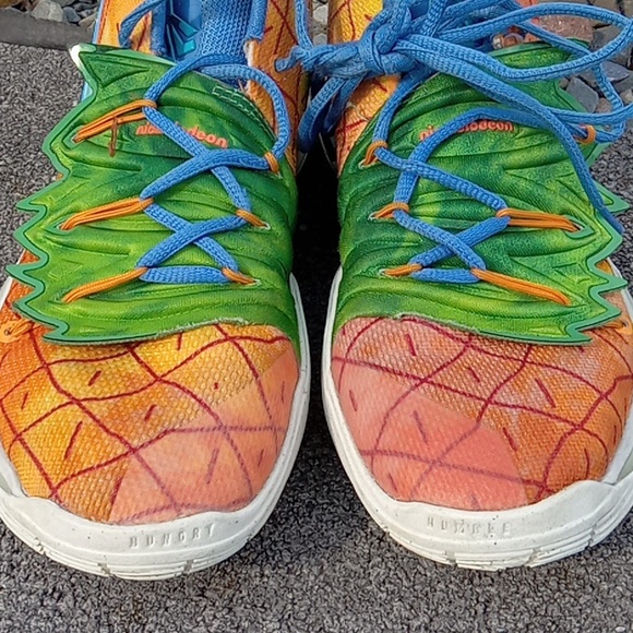 Nike SpongeBob Nickelodeon sneaker - Picture 4 of 8